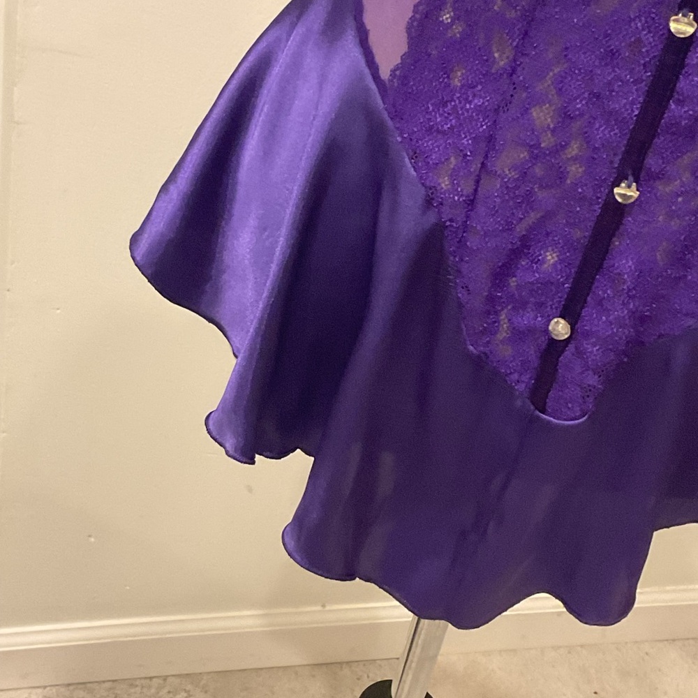 Intimo Purple Lace Robe Set - Picture 9 of 15